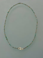 Ketting met amazoniet en gouden slot