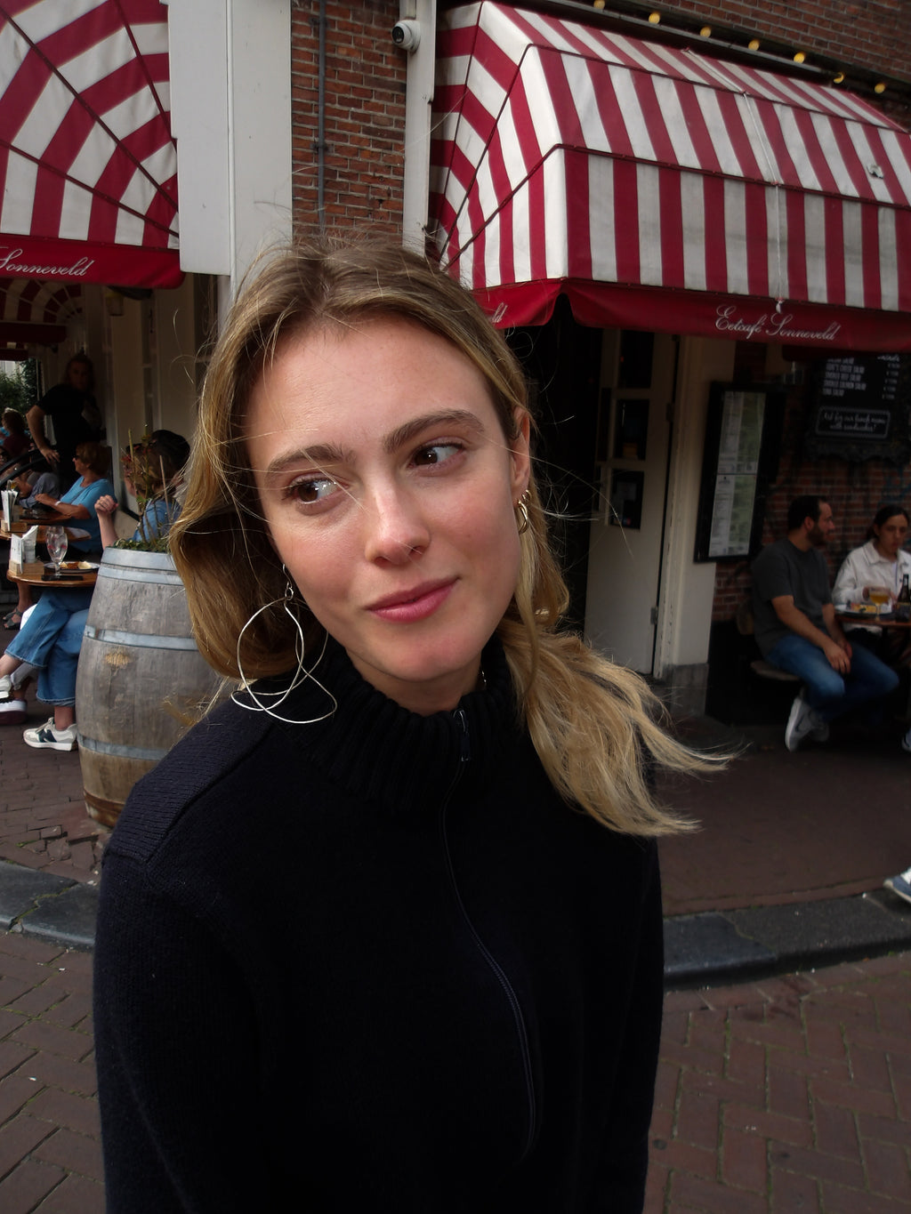 Intertwined oorhanger, sterling silver